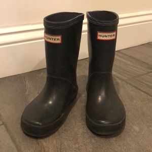 Hunter Toddler size 7 navy rain boots
